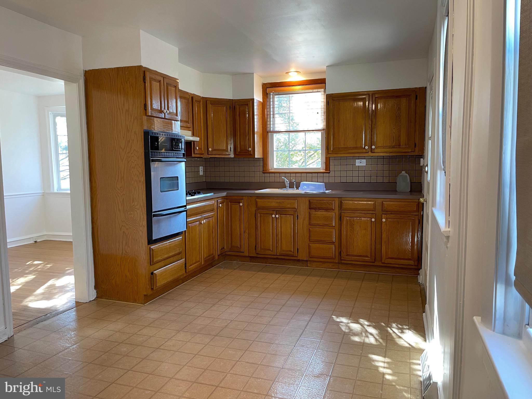 ROCKLEDGE - Residential Lease