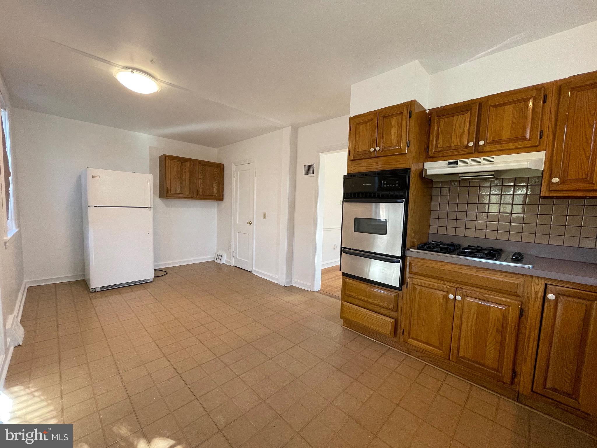 ROCKLEDGE - Residential Lease