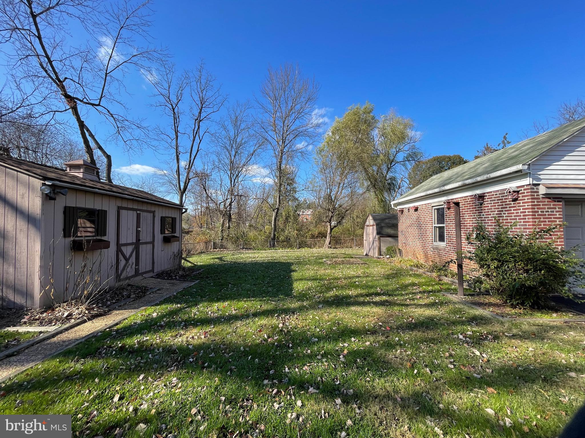 ROCKLEDGE - Residential Lease