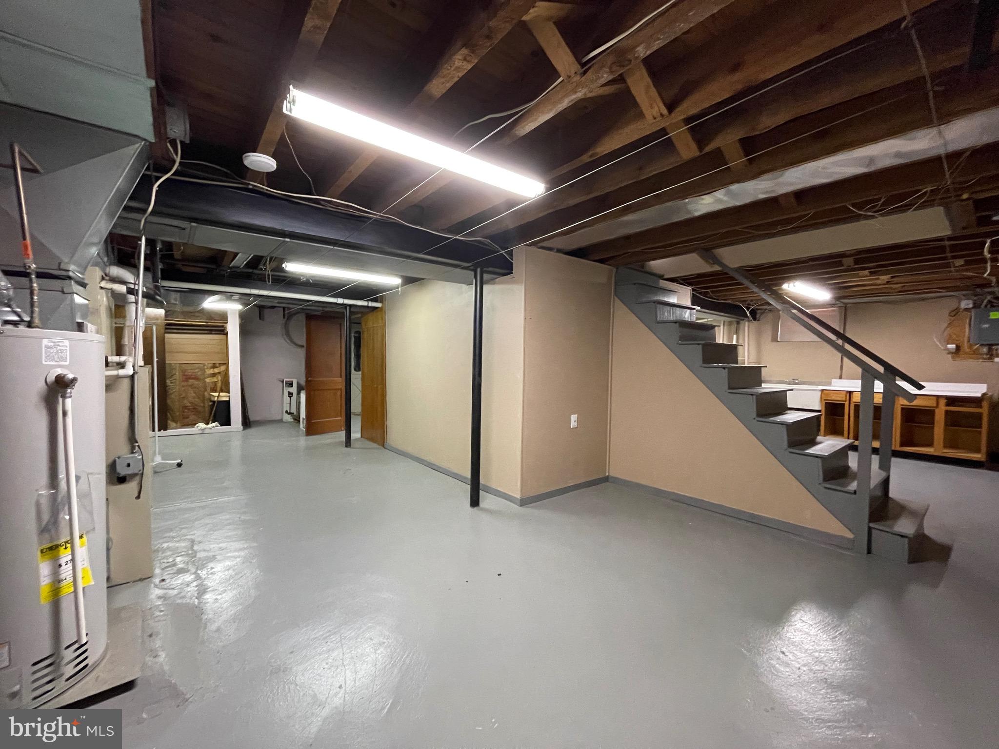 ROCKLEDGE - Residential Lease