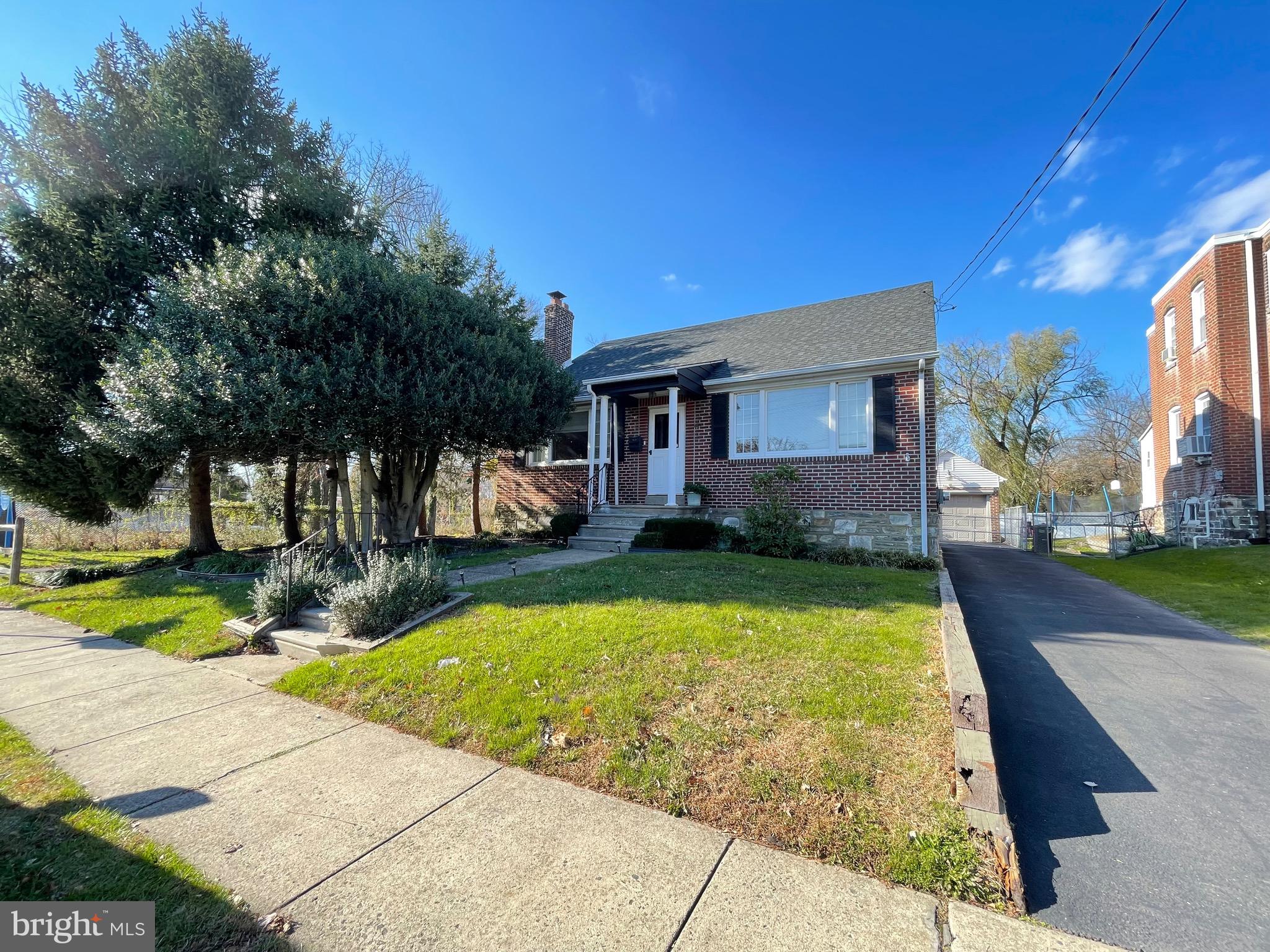 ROCKLEDGE - Residential Lease