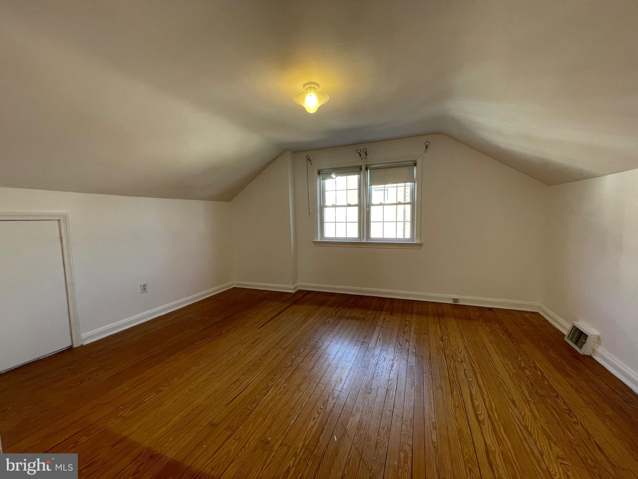 ROCKLEDGE - Residential Lease