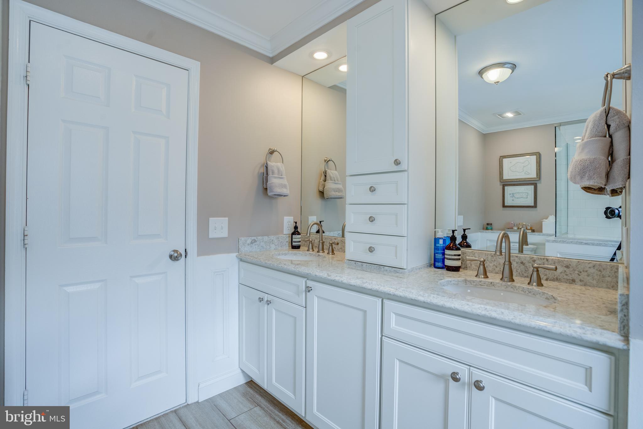 AUTUMN OAKS - Residential