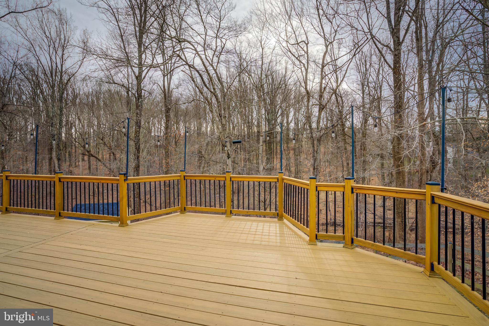 AUTUMN OAKS - Residential