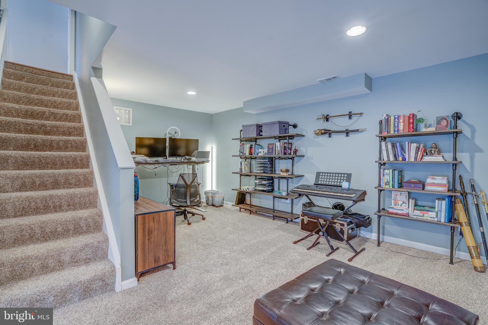 AUTUMN OAKS - Residential