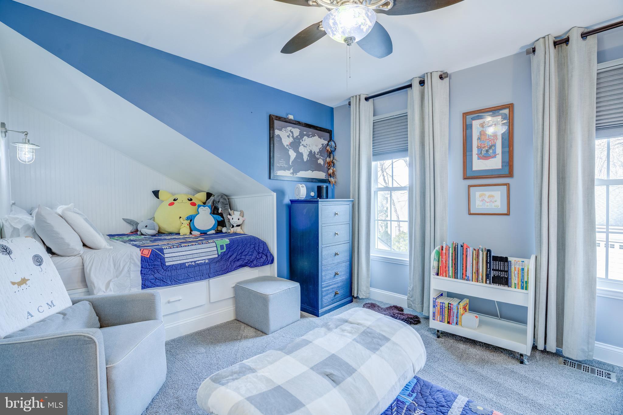 AUTUMN OAKS - Residential