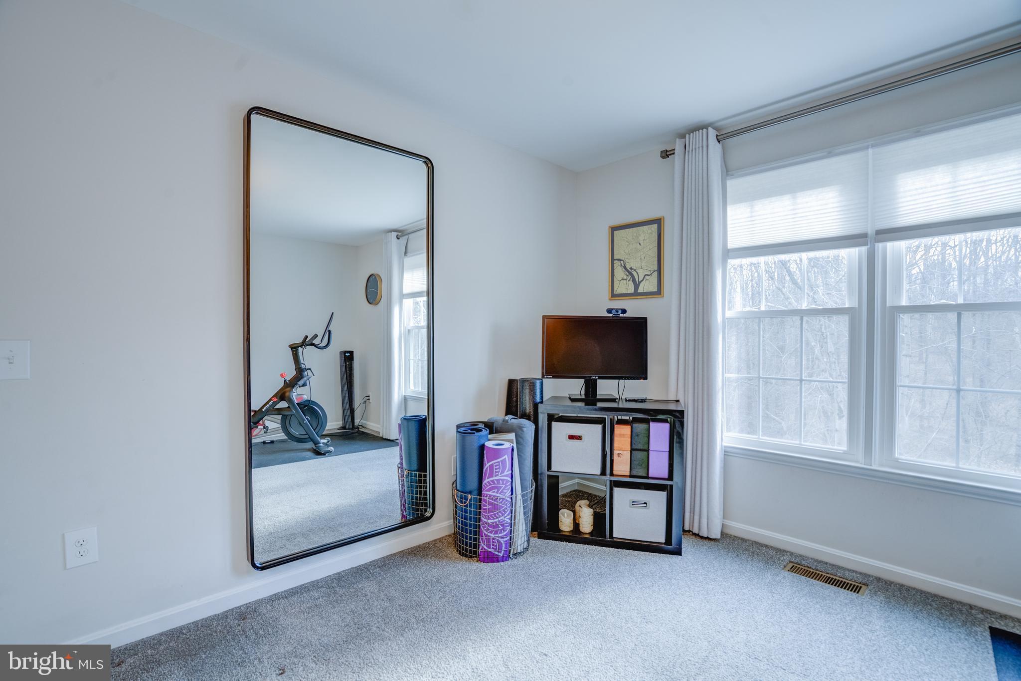 AUTUMN OAKS - Residential