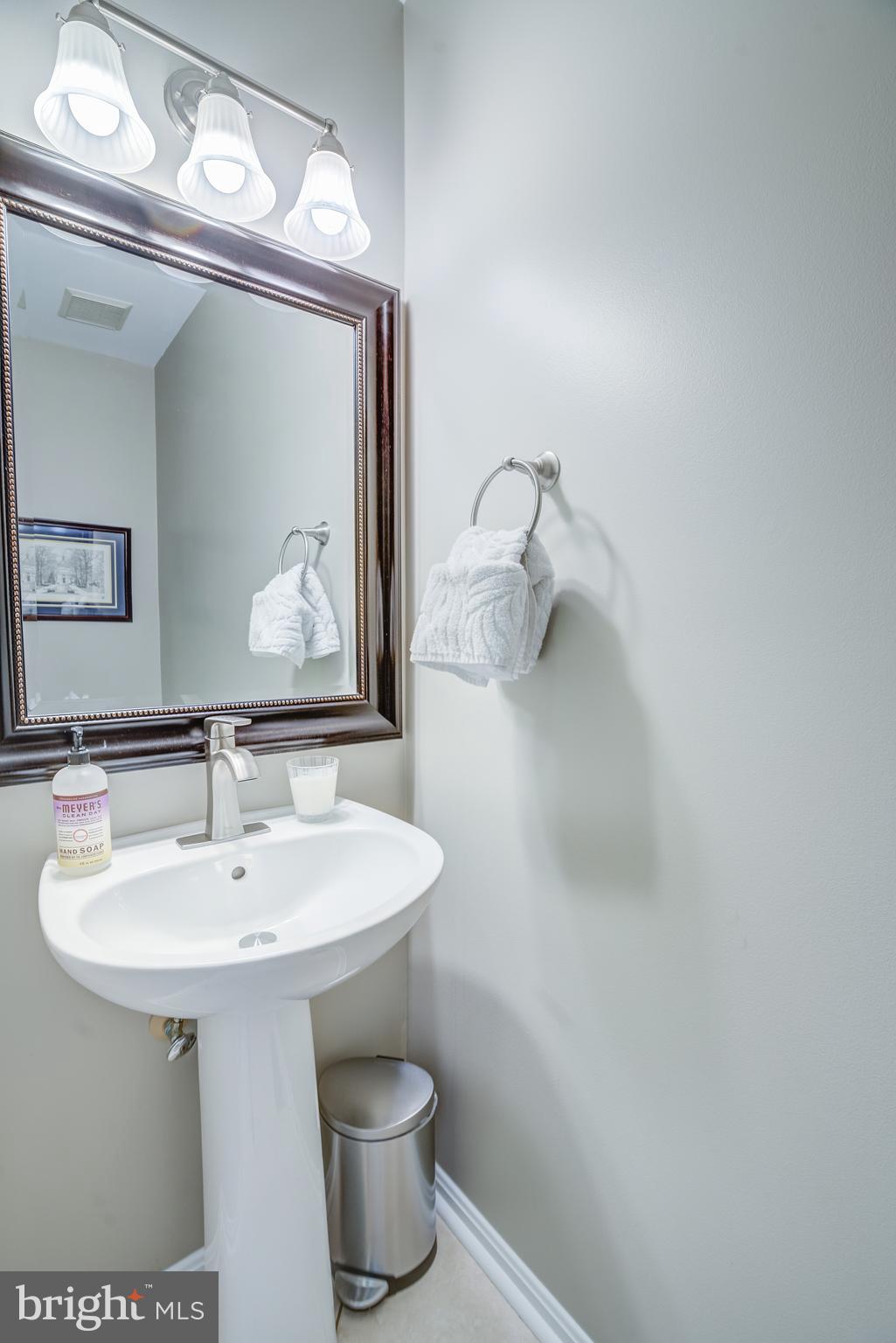 AUTUMN OAKS - Residential