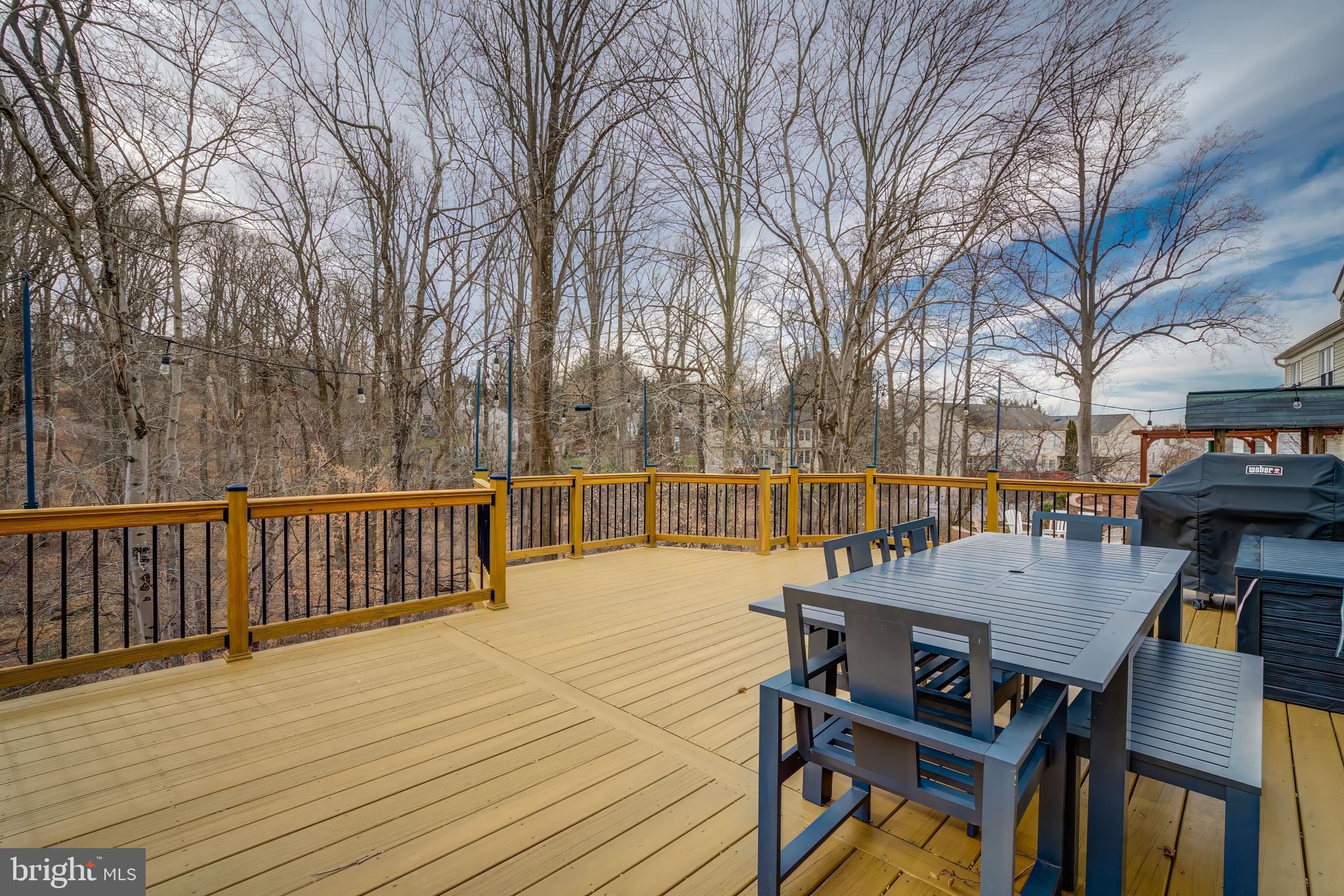 AUTUMN OAKS - Residential