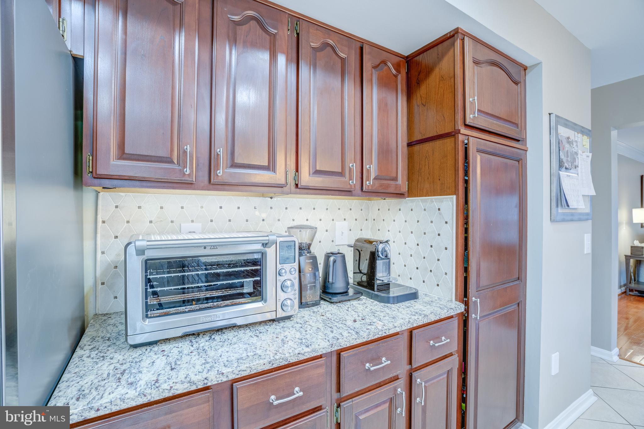 AUTUMN OAKS - Residential