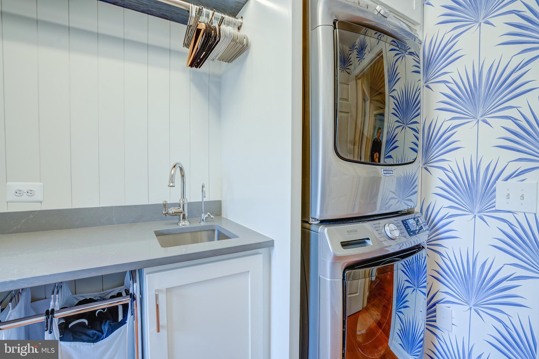 AUTUMN OAKS - Residential