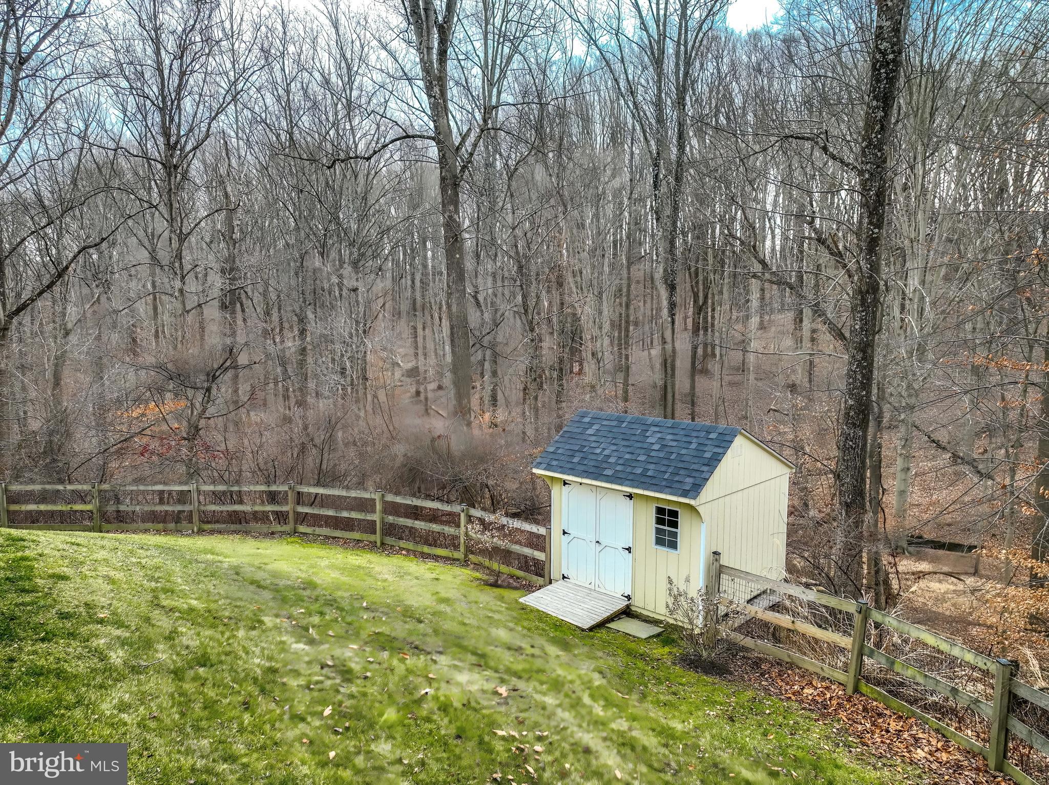 AUTUMN OAKS - Residential