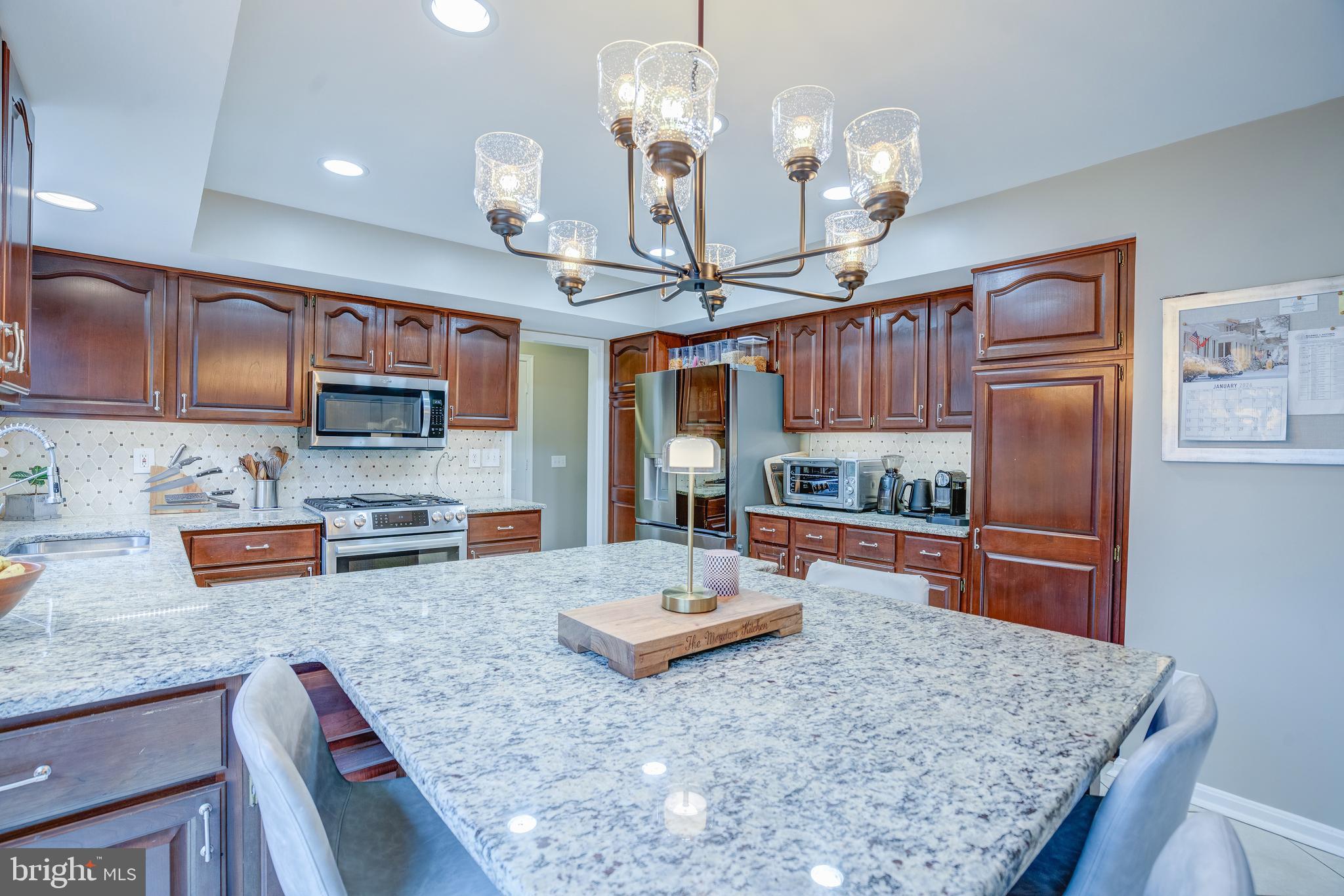 AUTUMN OAKS - Residential