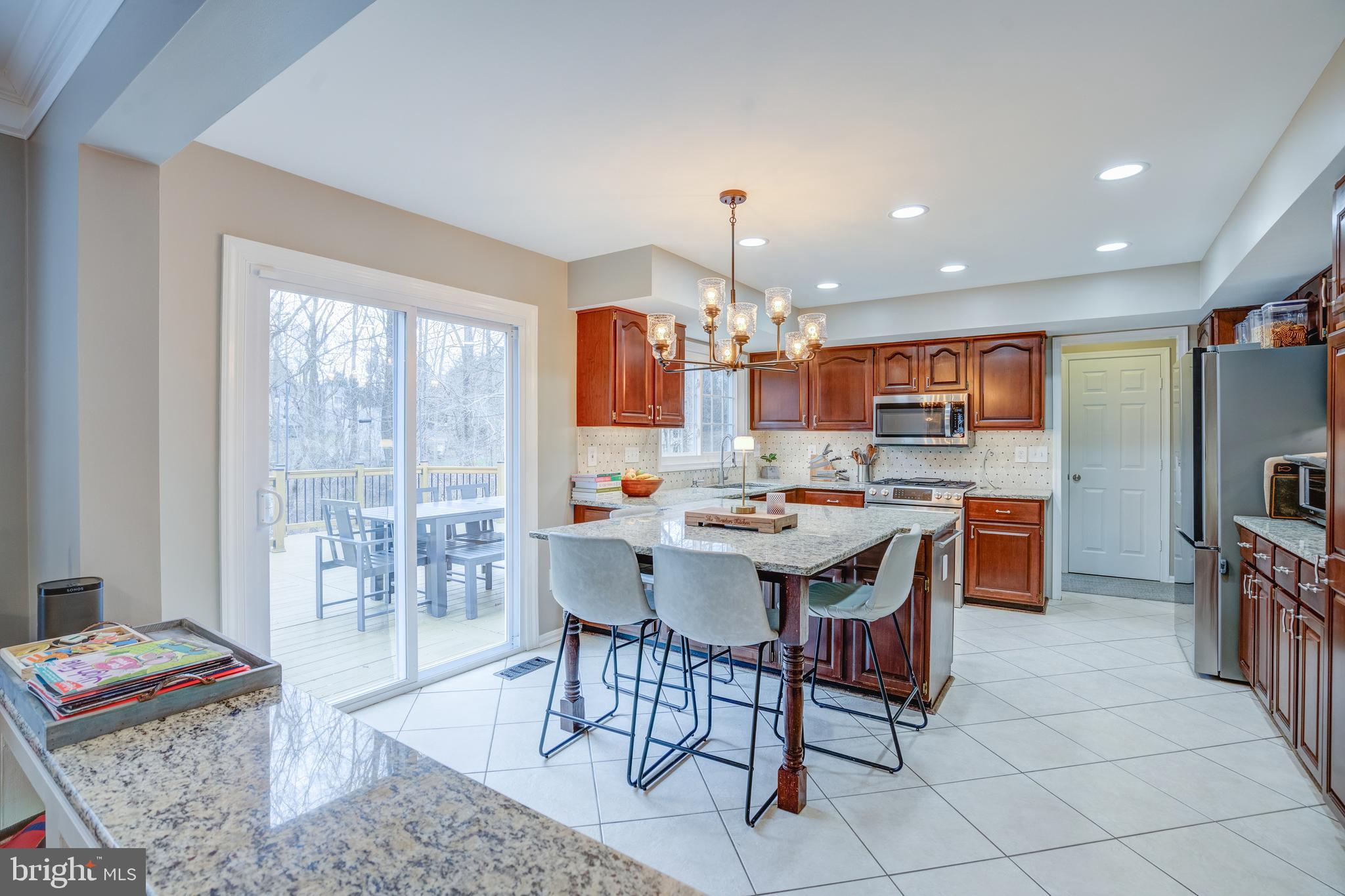 AUTUMN OAKS - Residential