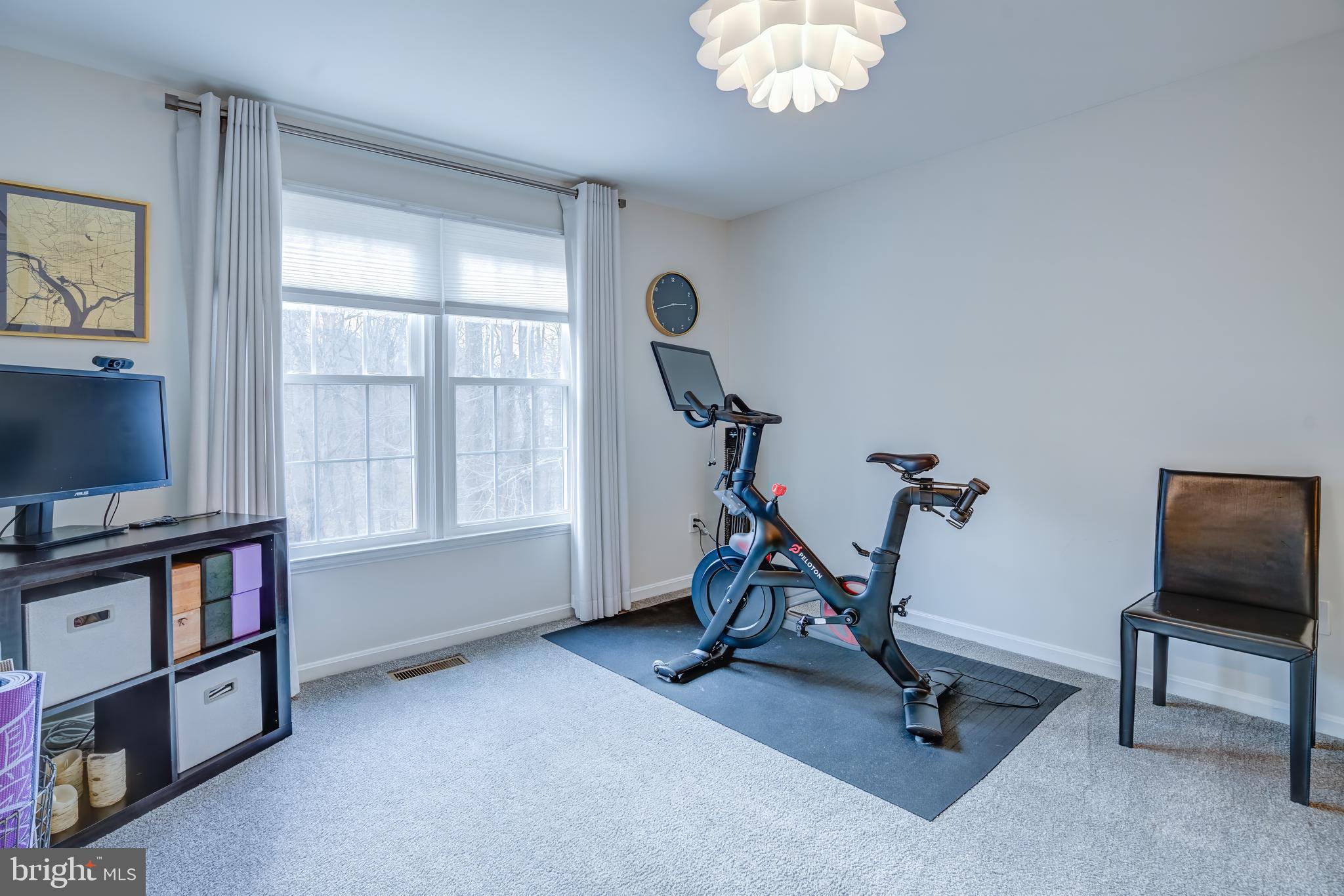 AUTUMN OAKS - Residential