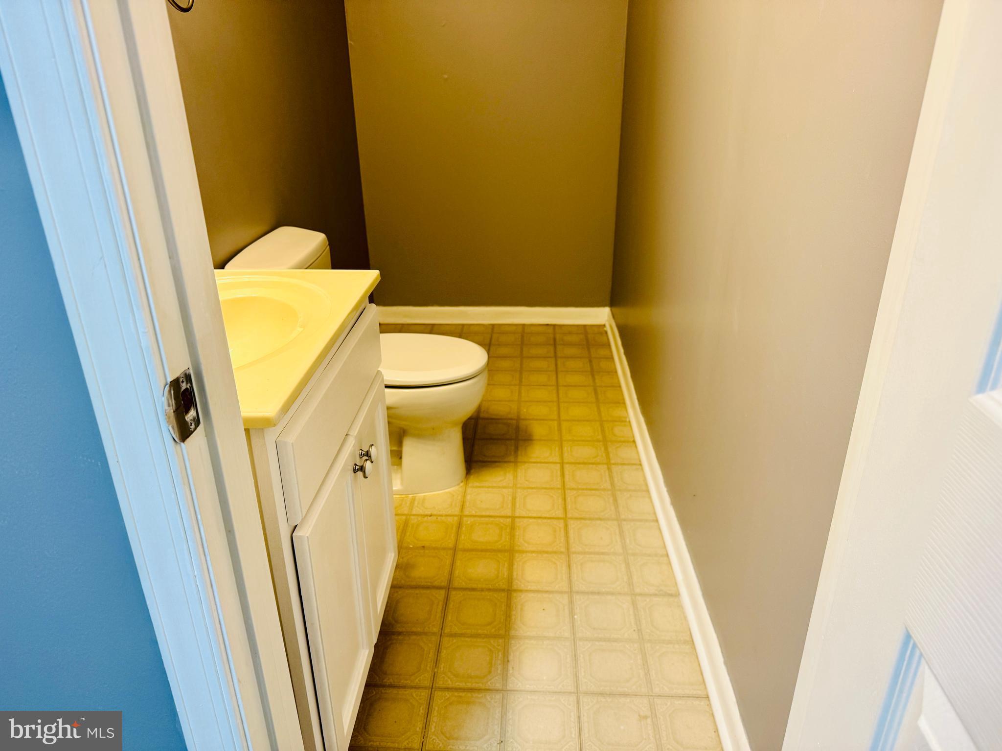 VILLAGE OF KINGS CONTRIVANCE - Residential Lease