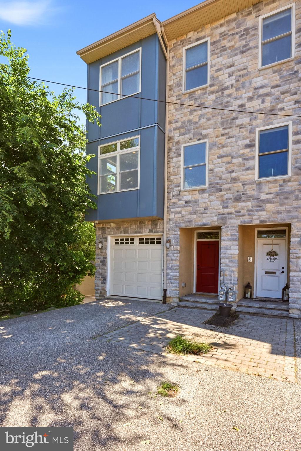 255 RIPKA STREET