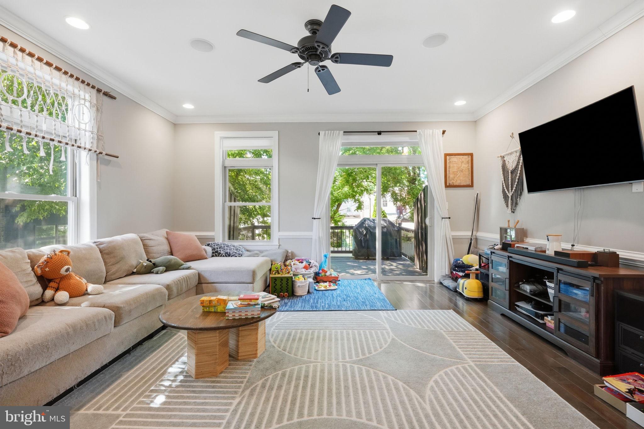 255 RIPKA STREET