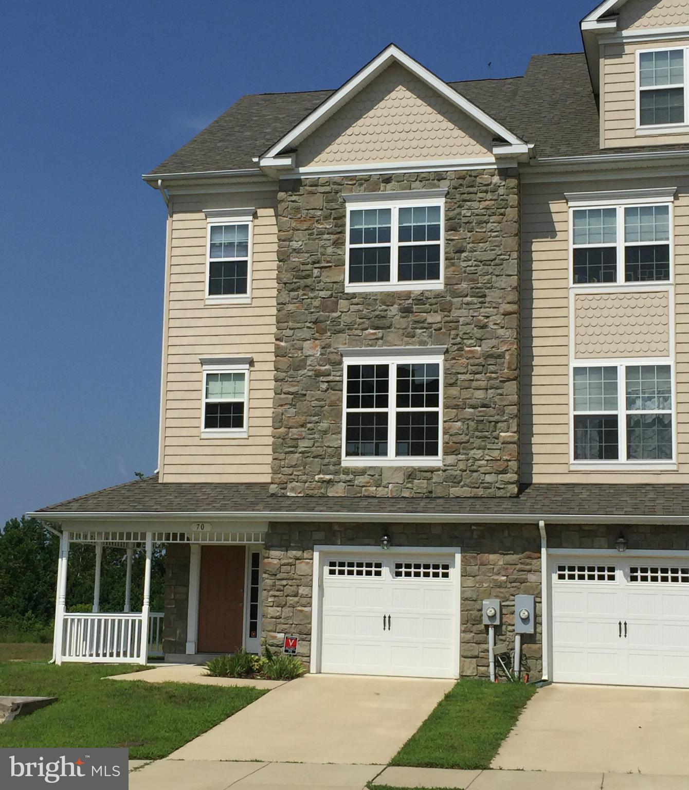 WHISPERING WOODS - Residential Lease