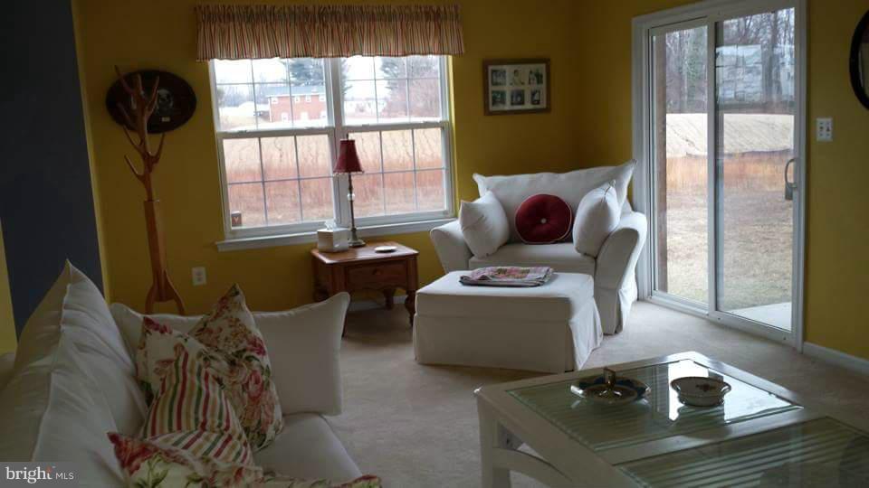 WHISPERING WOODS - Residential Lease