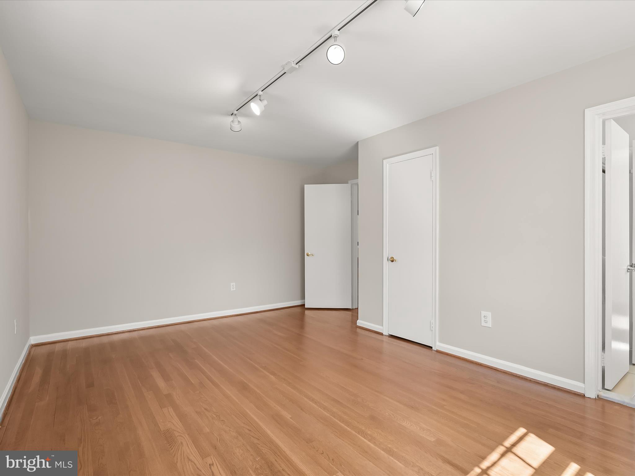 WESTWOOD - Residential