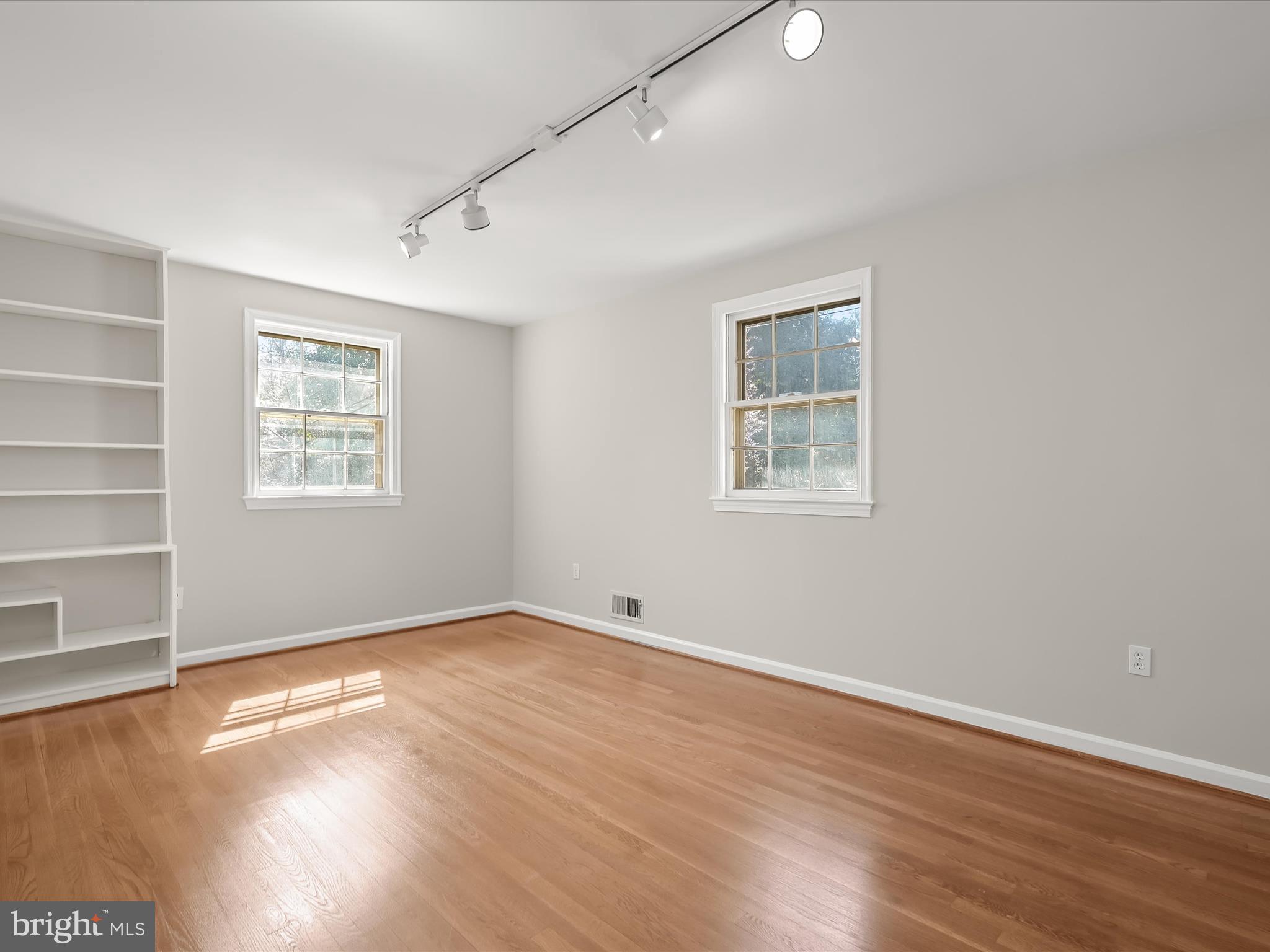 WESTWOOD - Residential