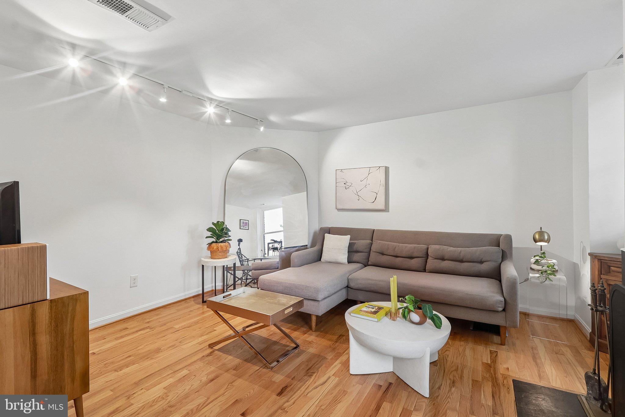 1495 NEWTON STREET NW 404