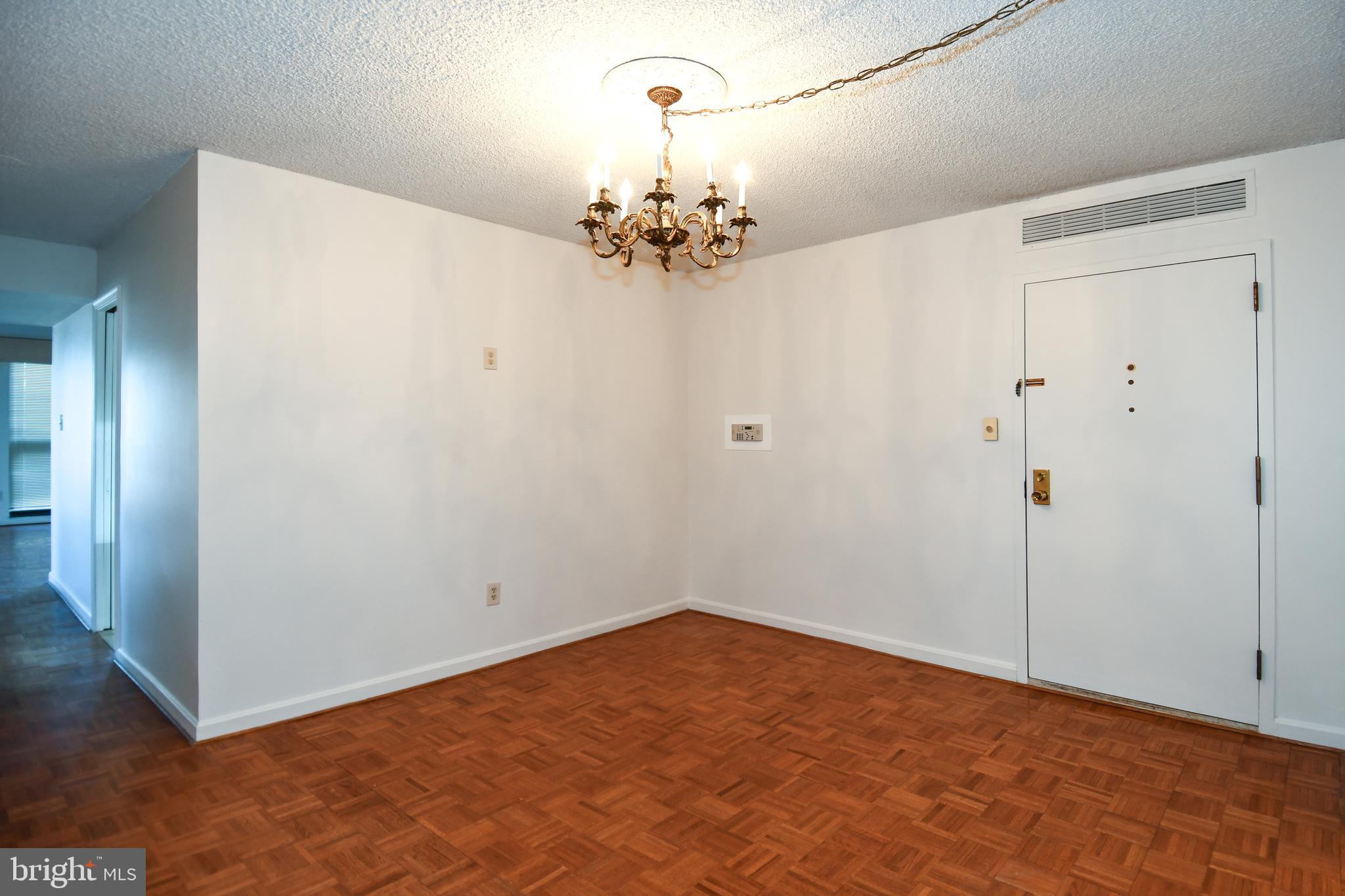 1101 ARLINGTON RIDGE ROAD 1101 316