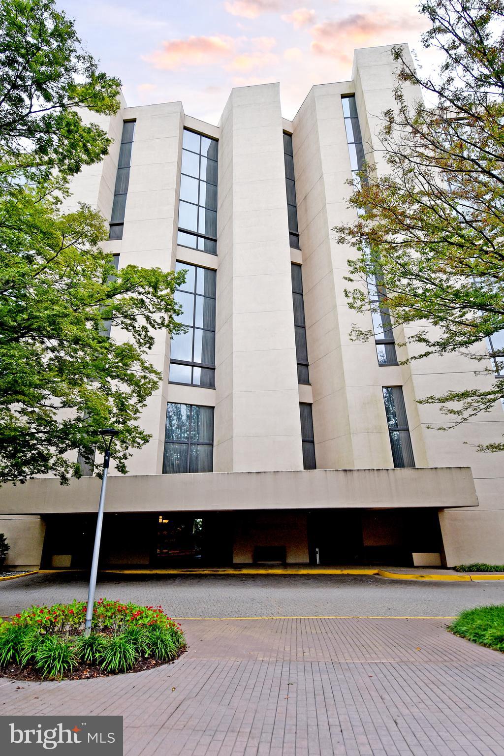 1101 ARLINGTON RIDGE ROAD 1101 316