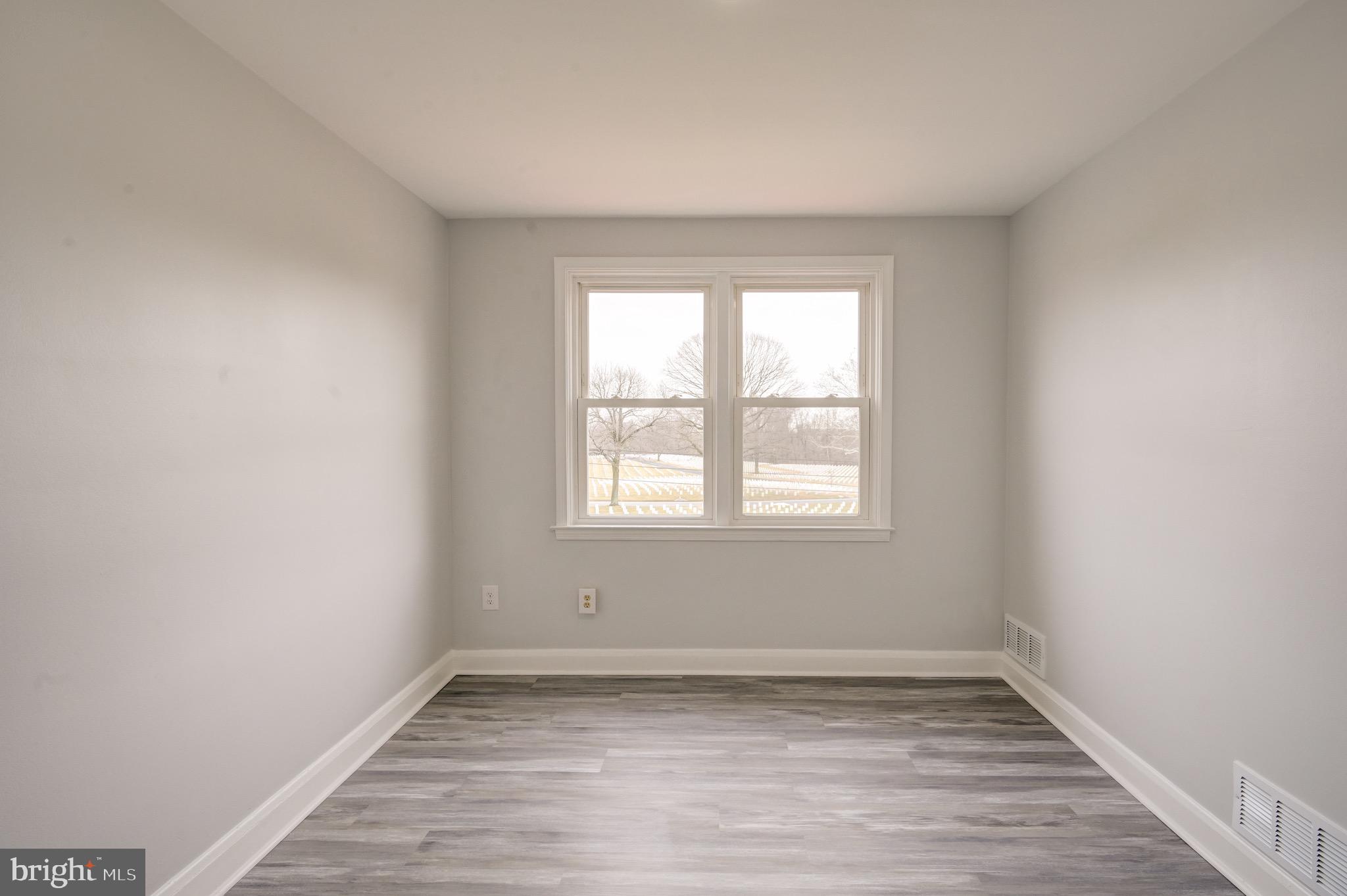 MOUNT RIDGE - Residential