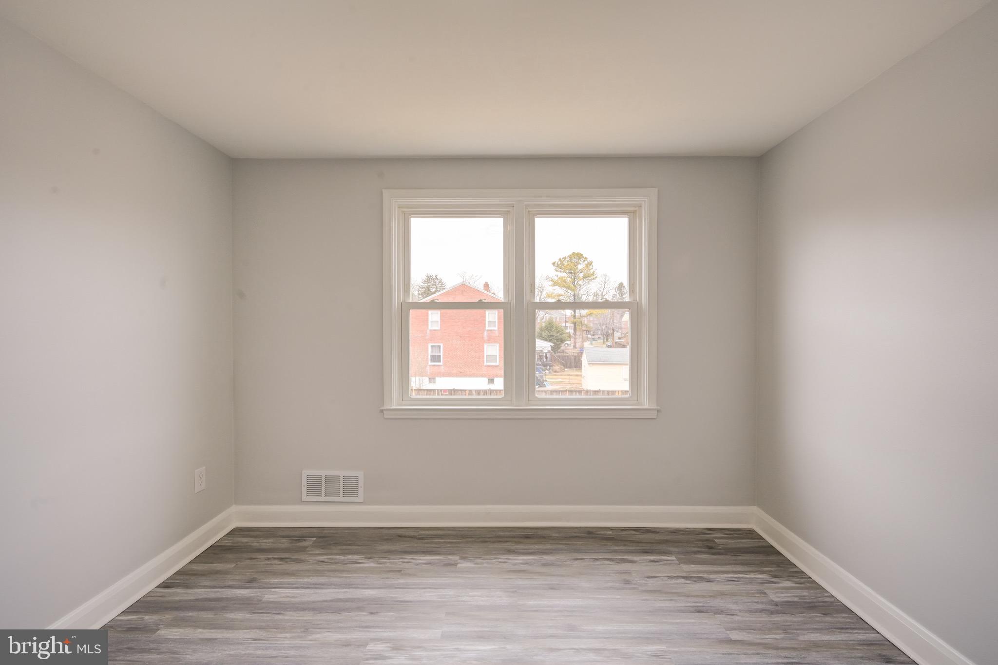 MOUNT RIDGE - Residential