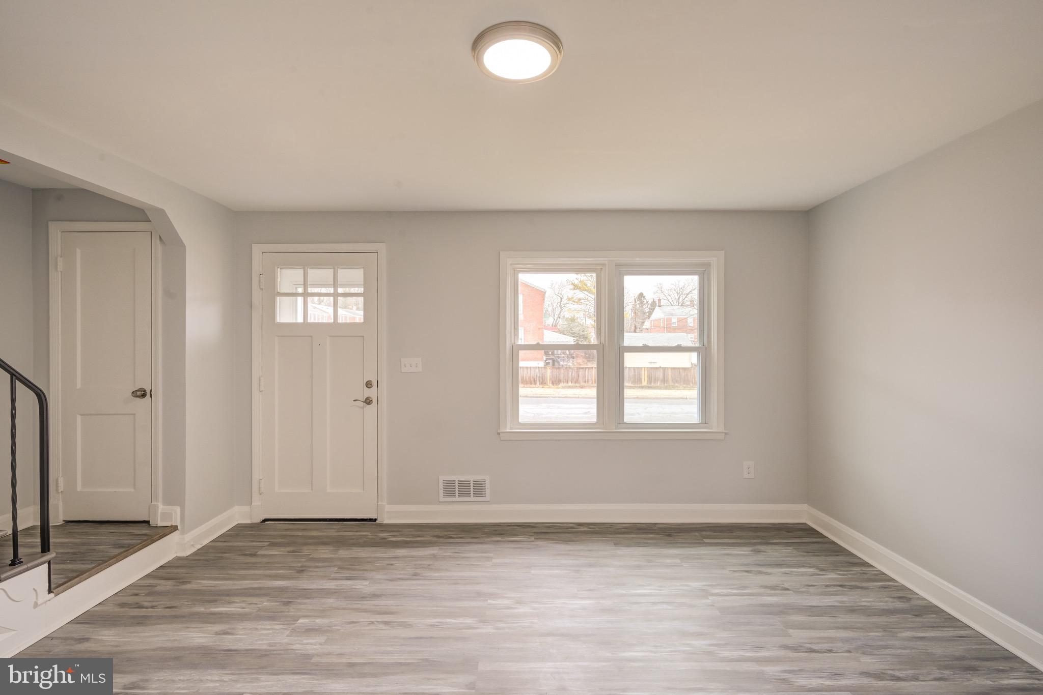 MOUNT RIDGE - Residential