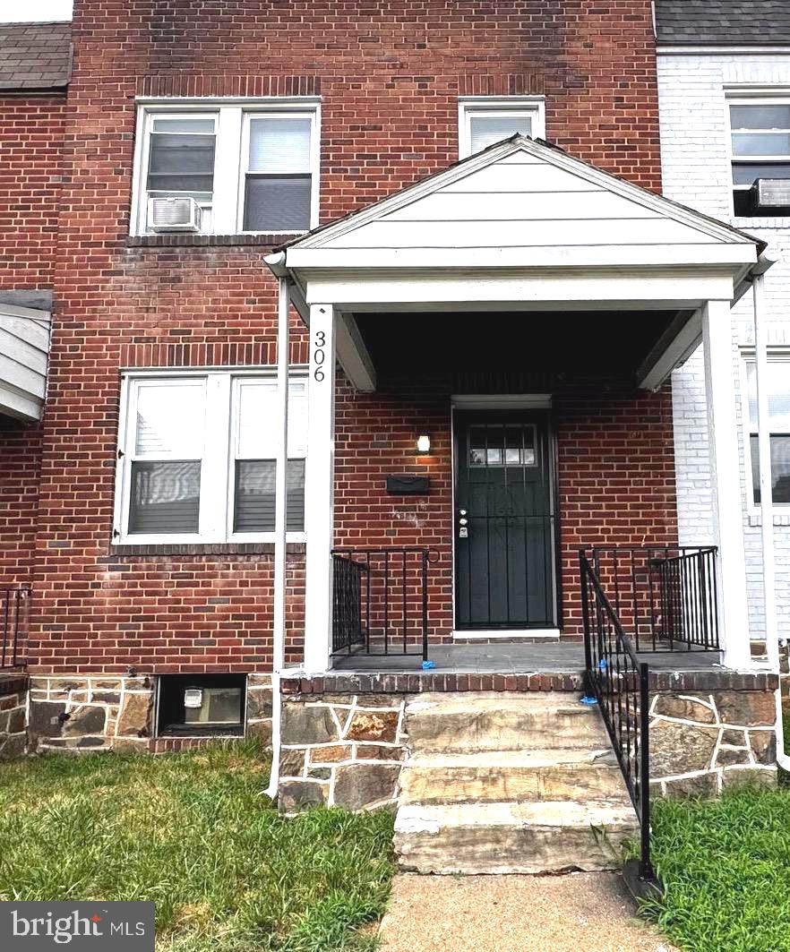 Charming 3-Bedroom Home with Finished Basement & Spacious Backyard
Welcome to your new home in the heart of Baltimore! This beautifully maintained 3-bedroom, 1.5-bath rental offers comfort, convenience, and space to relax and entertain.
Step inside to a warm and inviting main level featuring a cozy living room, a dedicated dining area, and a well-appointed kitchen. Just beyond the kitchen, you’ll find a nicely sized backyard – perfect for summer barbecues, outdoor dining, or simply unwinding after a long day.
Upstairs, the top level boasts three comfortable bedrooms and a full bathroom. The fully finished basement offers even more living space with a large family room, a convenient half bath, and a washer and dryer for your laundry needs – making it the perfect spot for a home theater, game room, or extra lounge area.
Don’t miss your chance to rent this spacious and welcoming home in a great location. Schedule your tour today and make this charming property your next address!