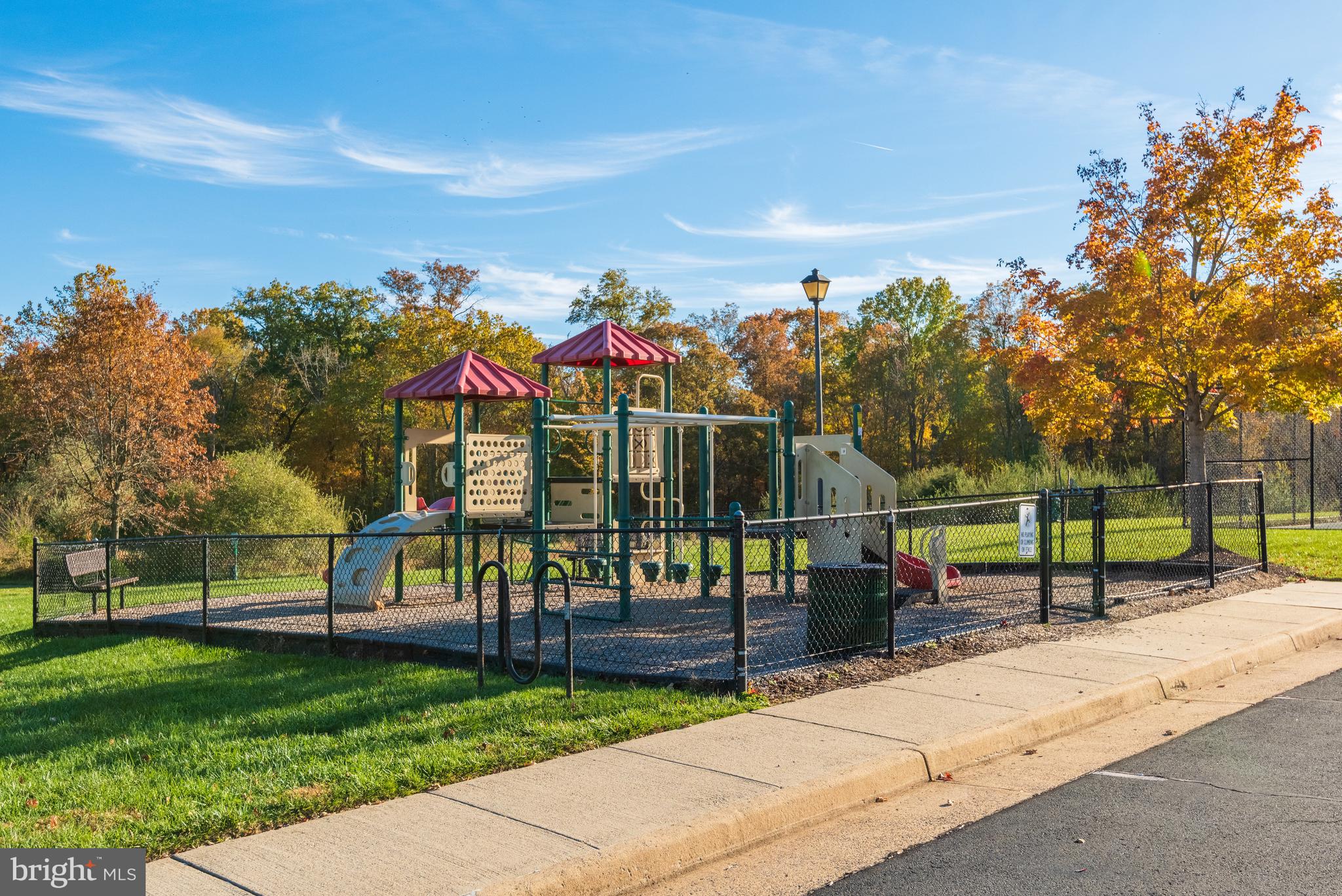 LOUDOUN VALLEY ESTATES - Residential