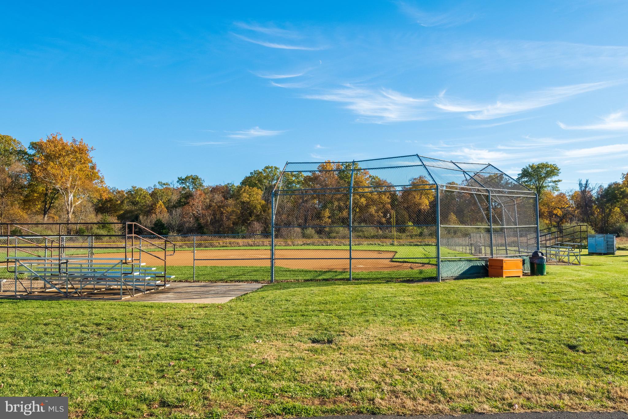 LOUDOUN VALLEY ESTATES - Residential