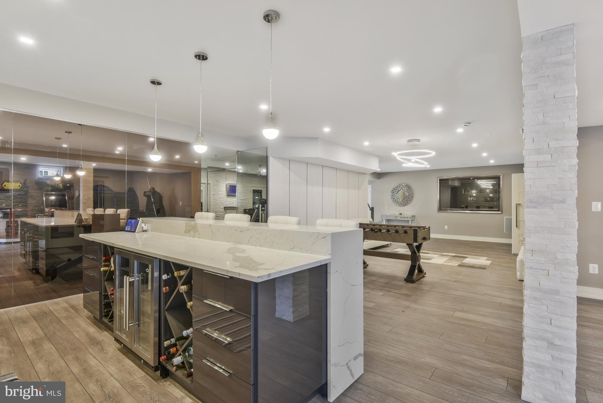 LOUDOUN VALLEY ESTATES - Residential