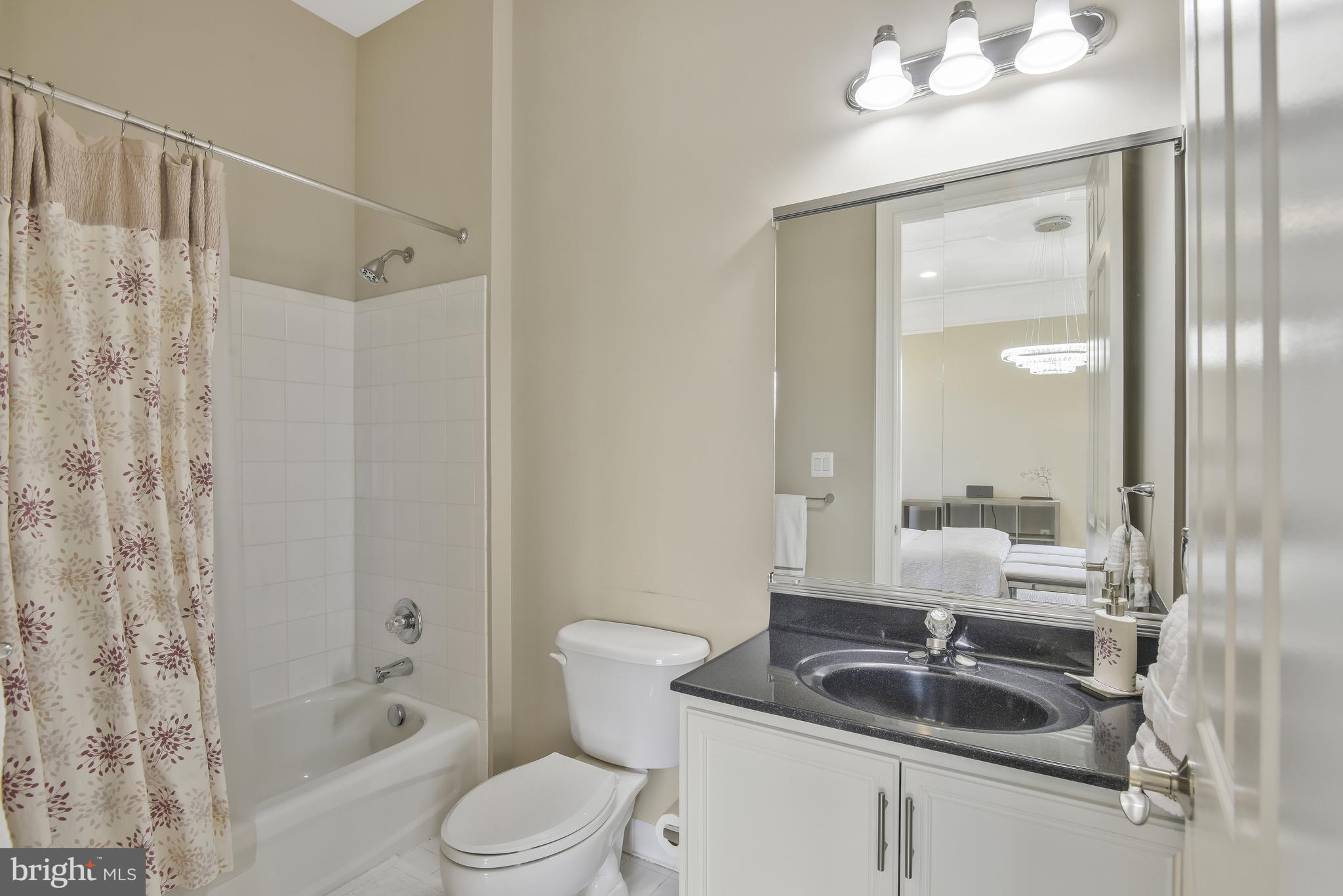 LOUDOUN VALLEY ESTATES - Residential