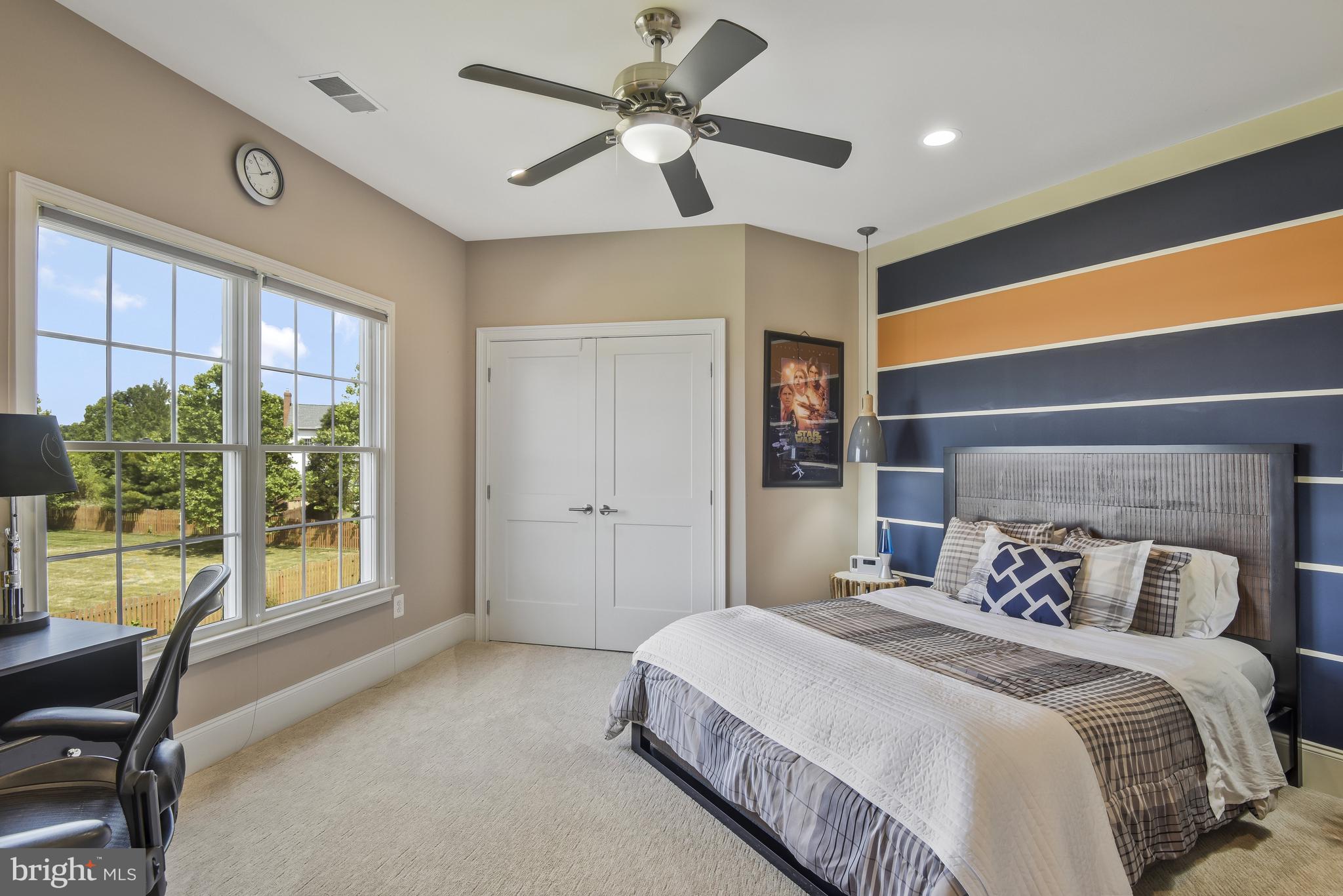 LOUDOUN VALLEY ESTATES - Residential