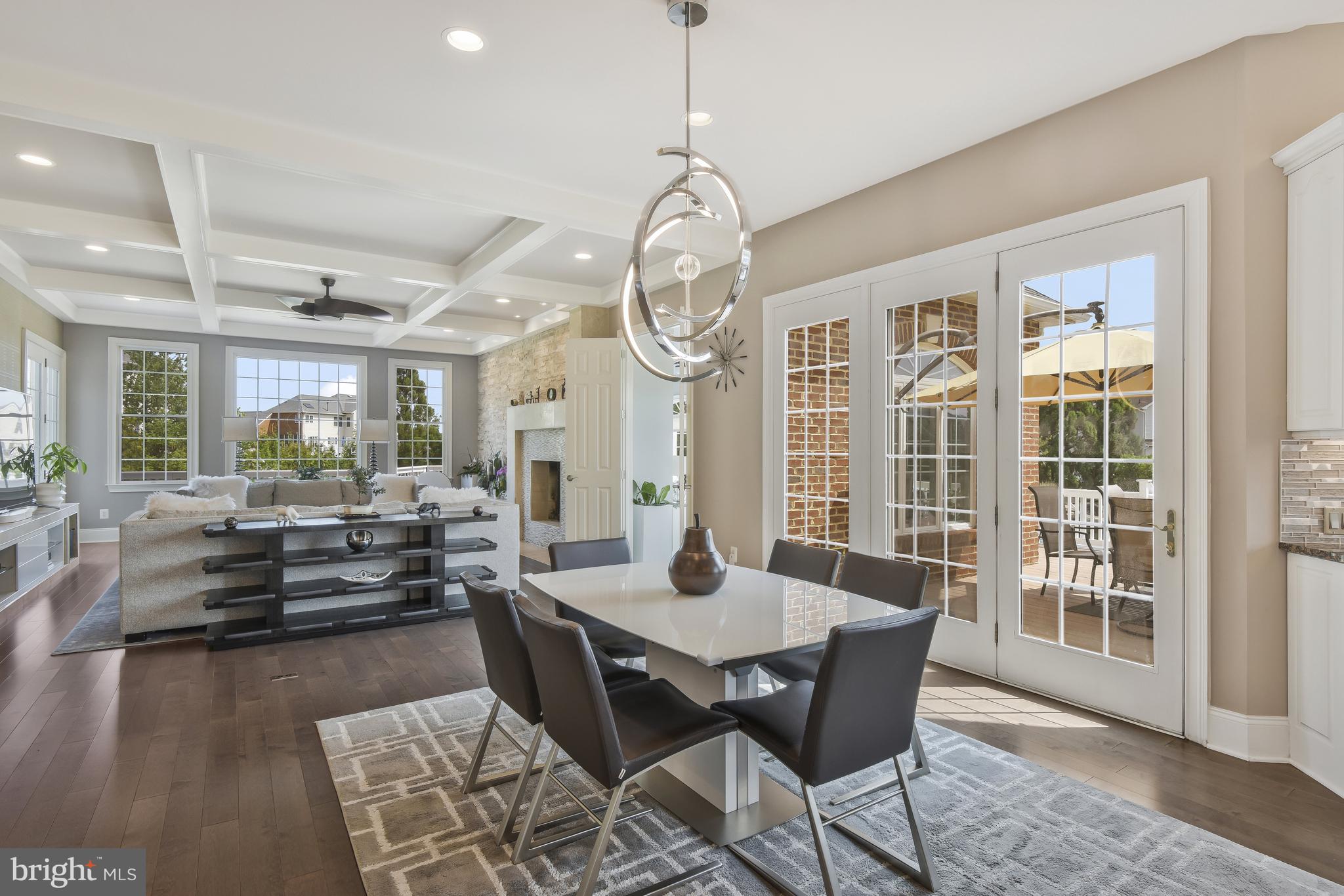 LOUDOUN VALLEY ESTATES - Residential