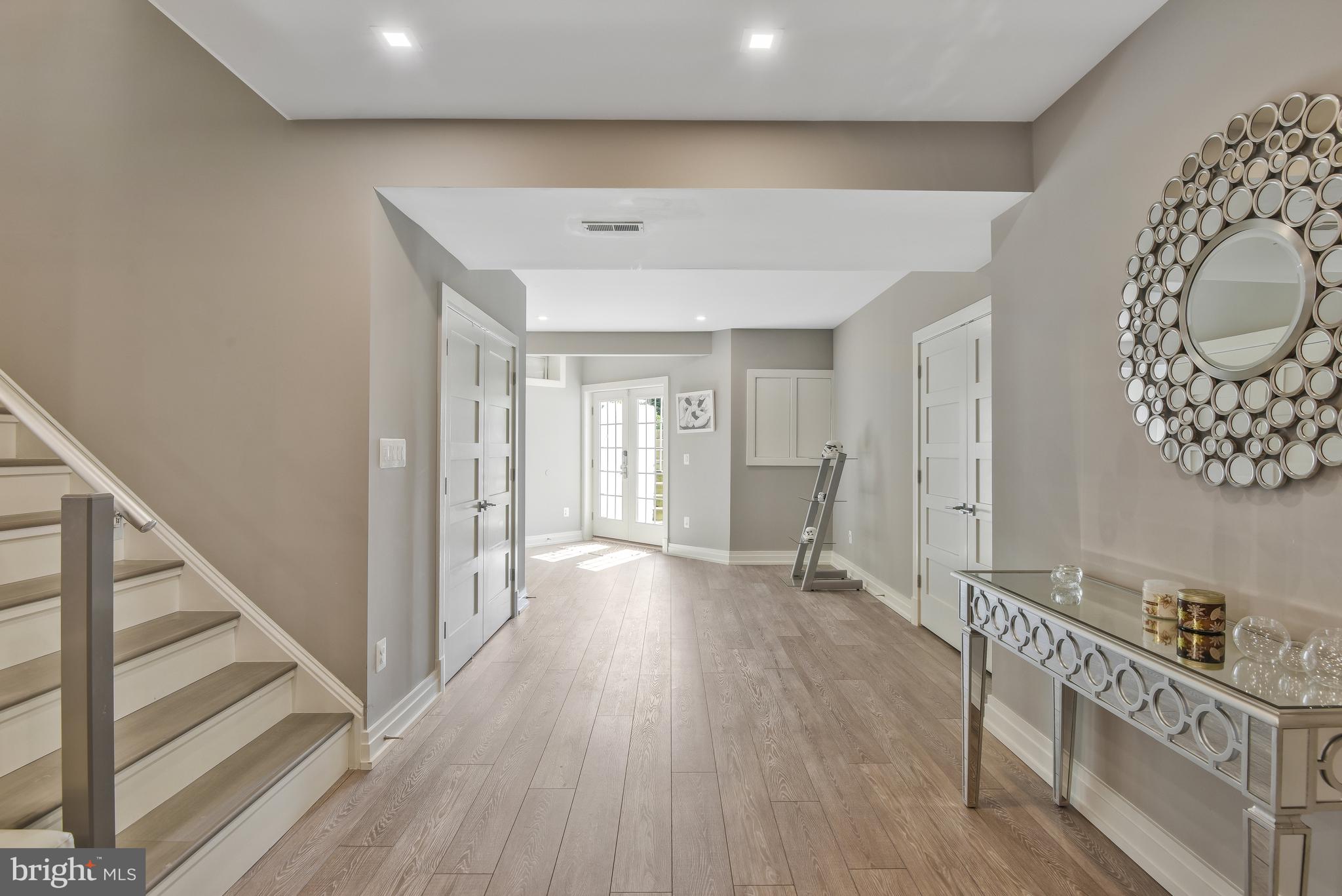 LOUDOUN VALLEY ESTATES - Residential