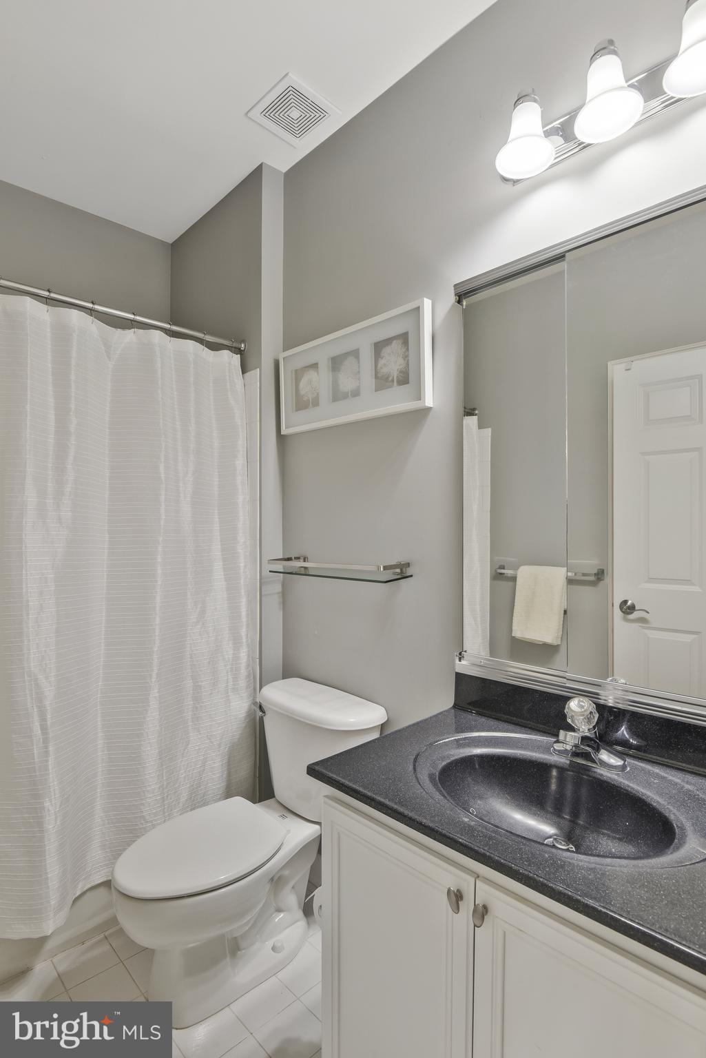 LOUDOUN VALLEY ESTATES - Residential