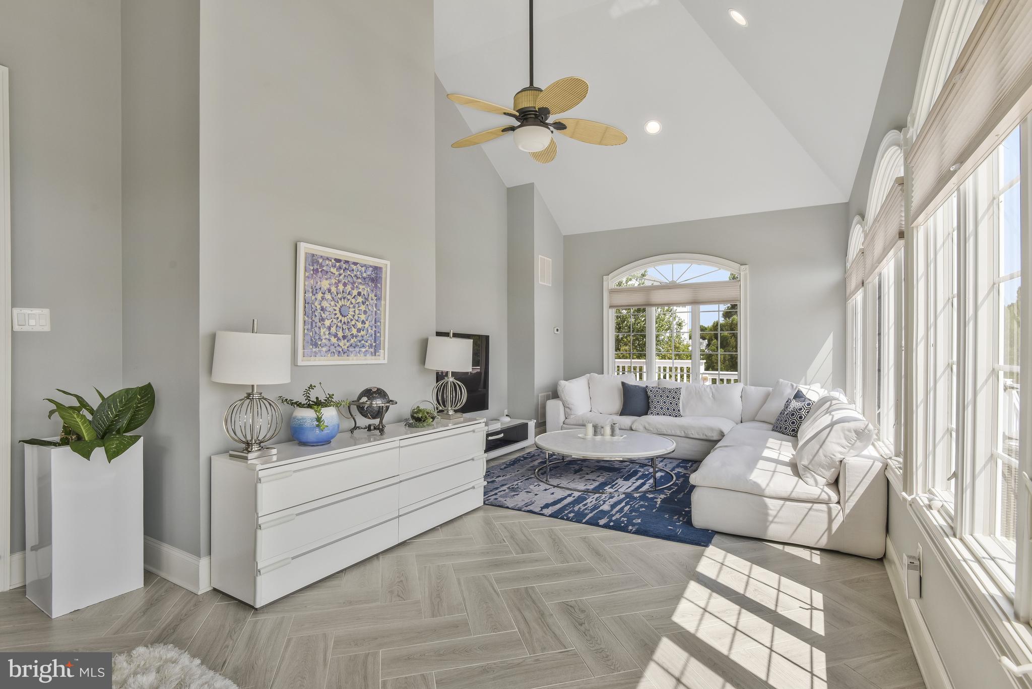 LOUDOUN VALLEY ESTATES - Residential