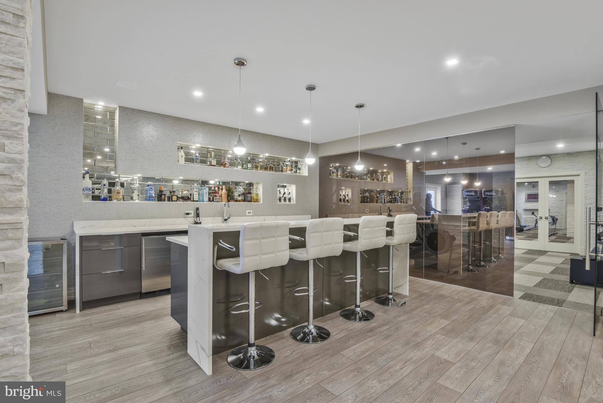 LOUDOUN VALLEY ESTATES - Residential