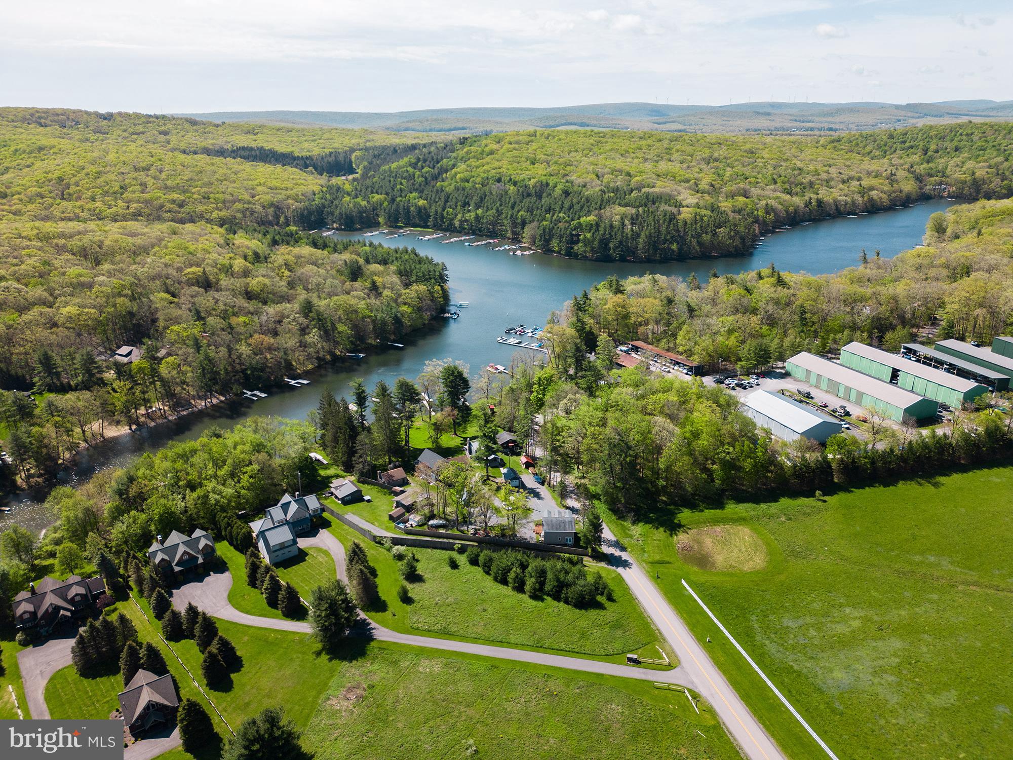 HARVEYS PENINSULA - Residential