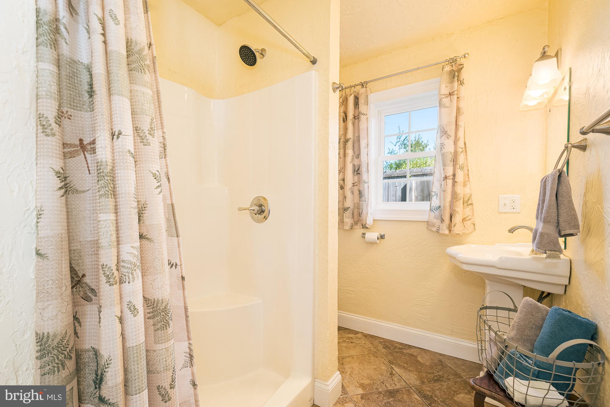 HARVEYS PENINSULA - Residential