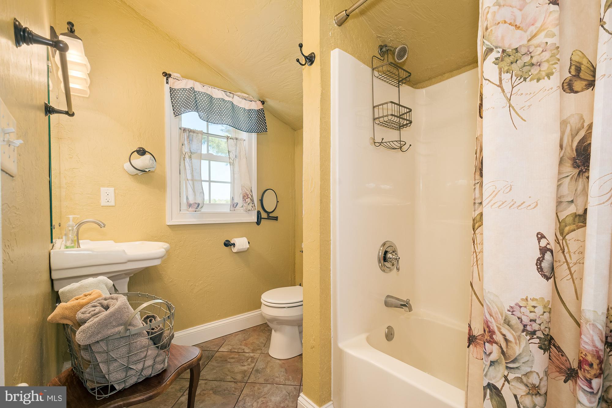 HARVEYS PENINSULA - Residential