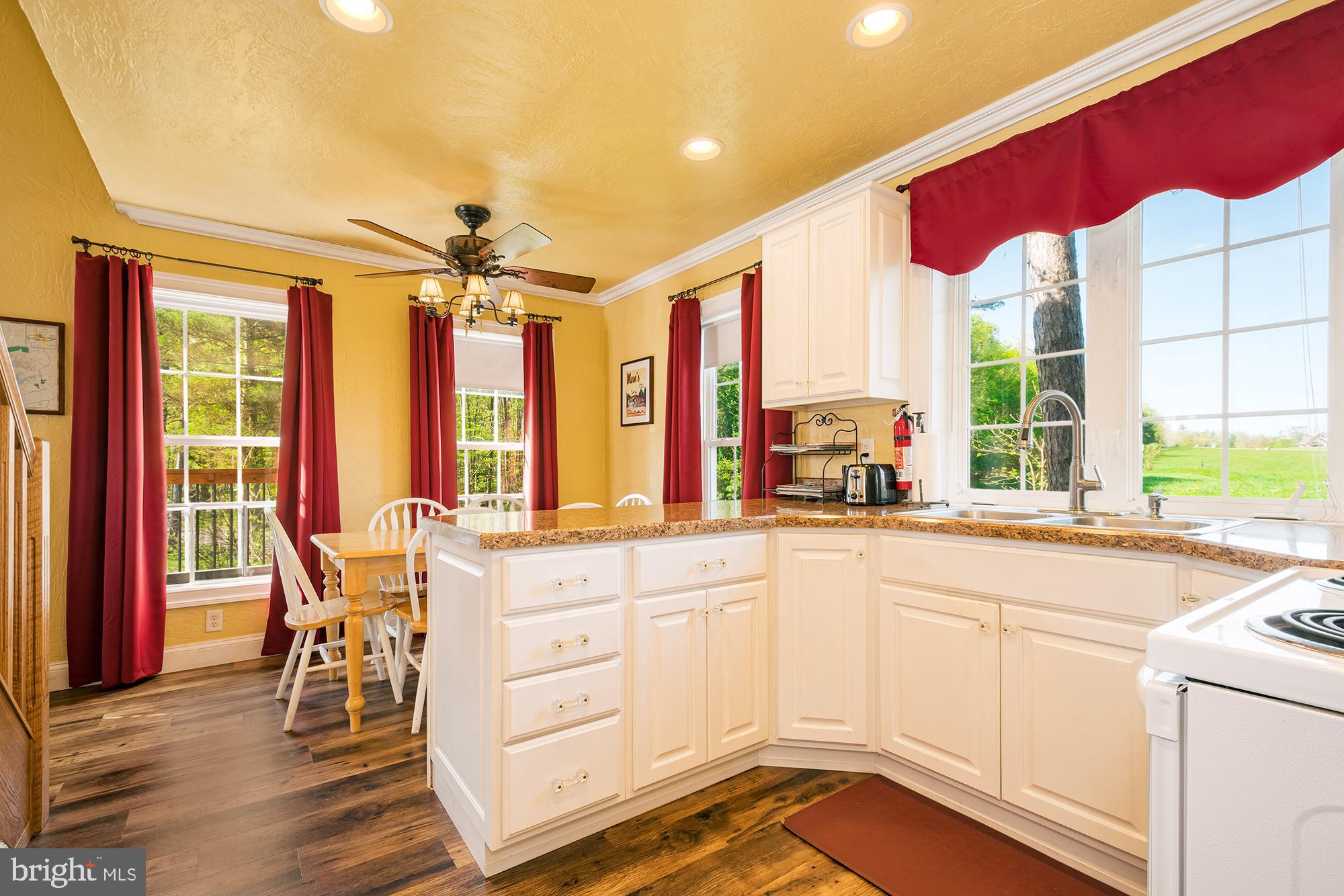 HARVEYS PENINSULA - Residential