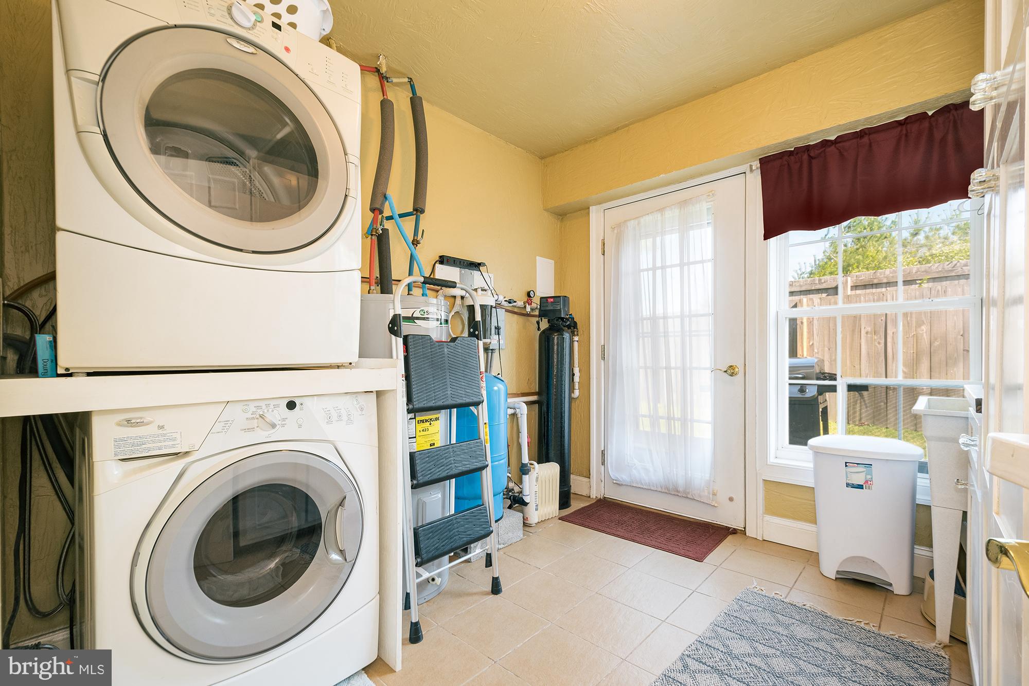 HARVEYS PENINSULA - Residential