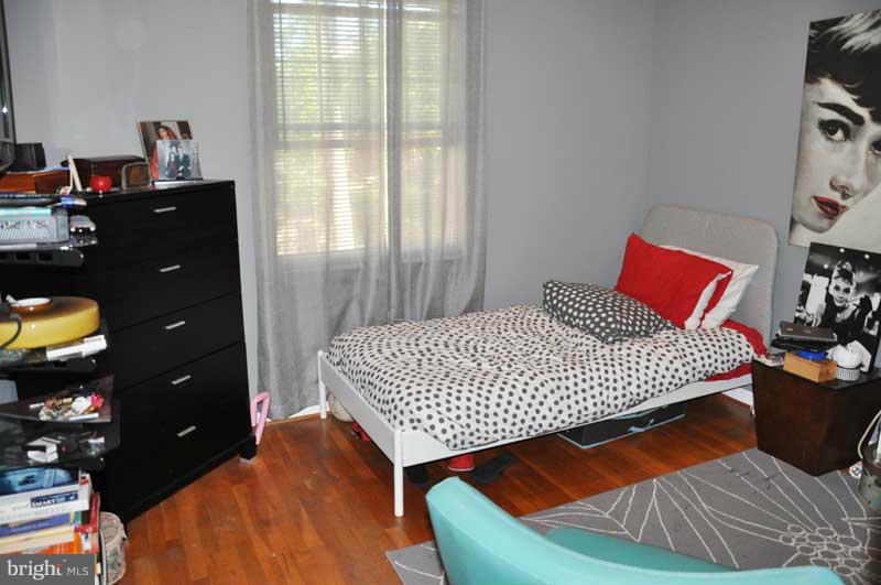 LEEWOOD - Residential Lease