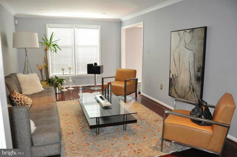 LEEWOOD - Residential Lease